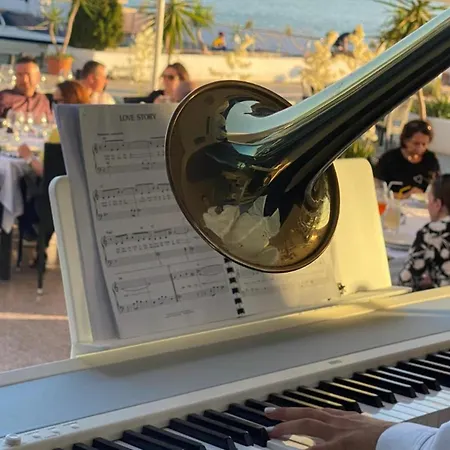 Hotel Scandinavia 4*